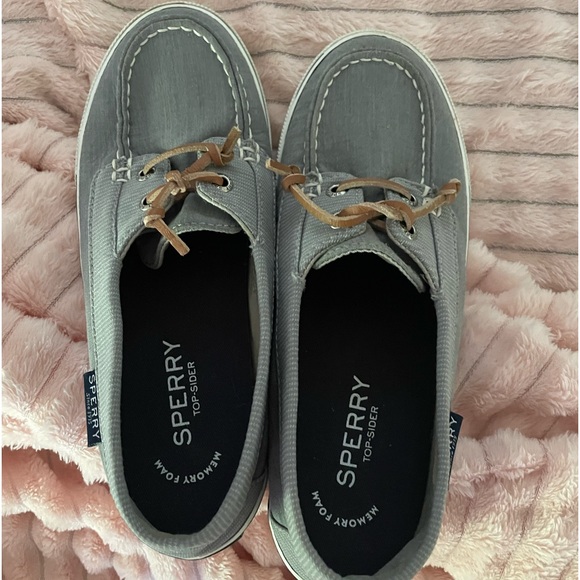 Gently used, memory foam top sider - Picture 1 of 6